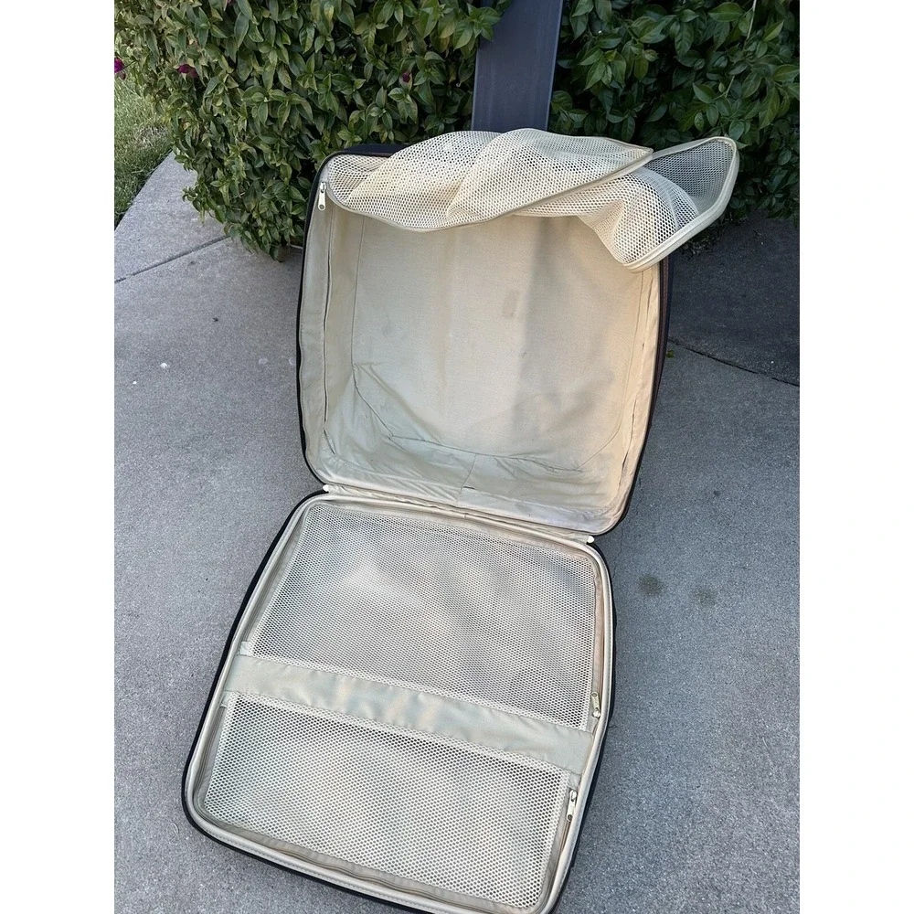 Vintage LARK Samsonite Black 22